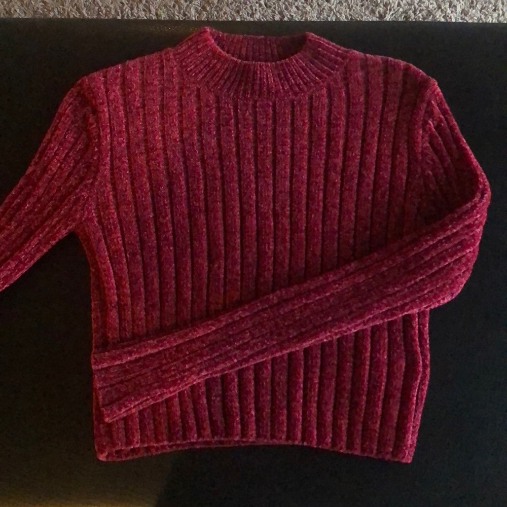 FOREVER 21 RED SWEATER